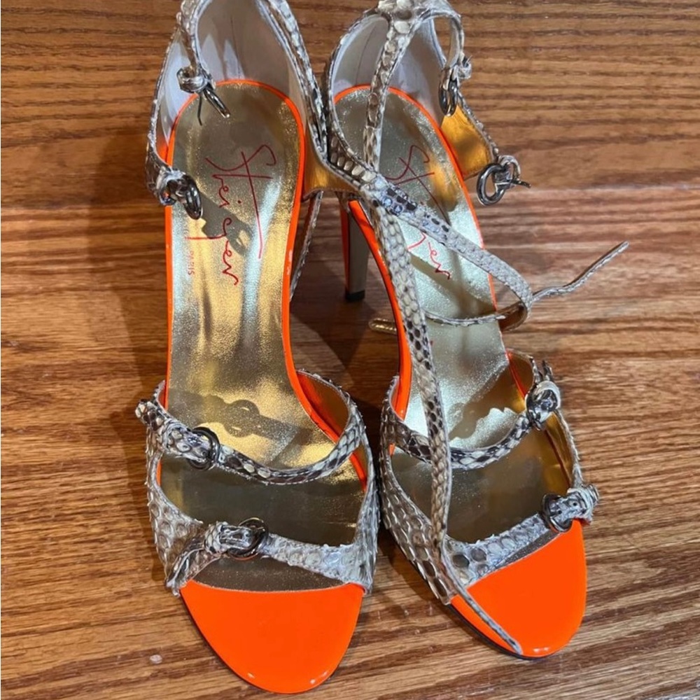 For narrow feet